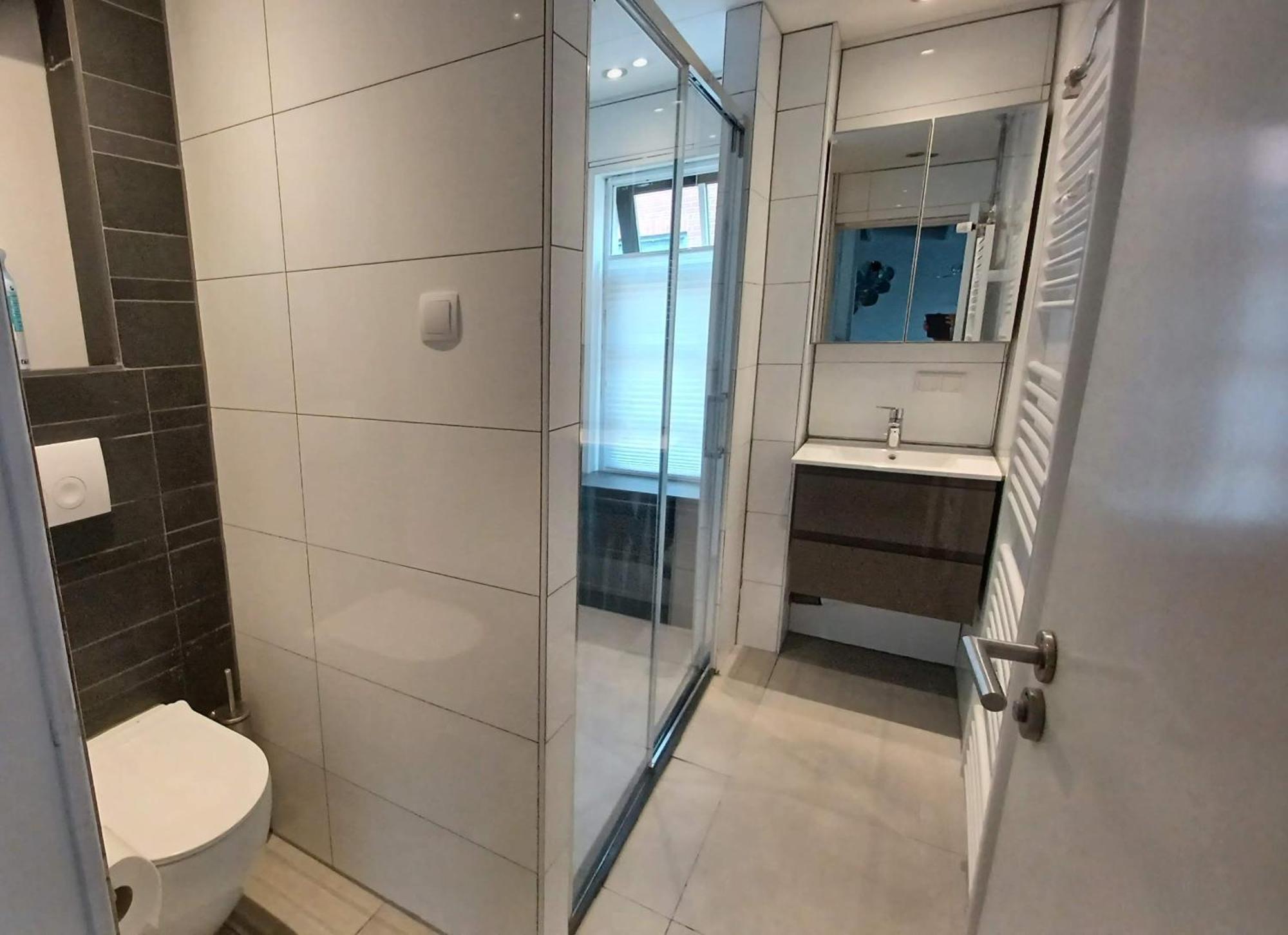 Karakteristiek Huis In Centrum Winsum Met Nieuwe Badkamer Eksteriør bilde